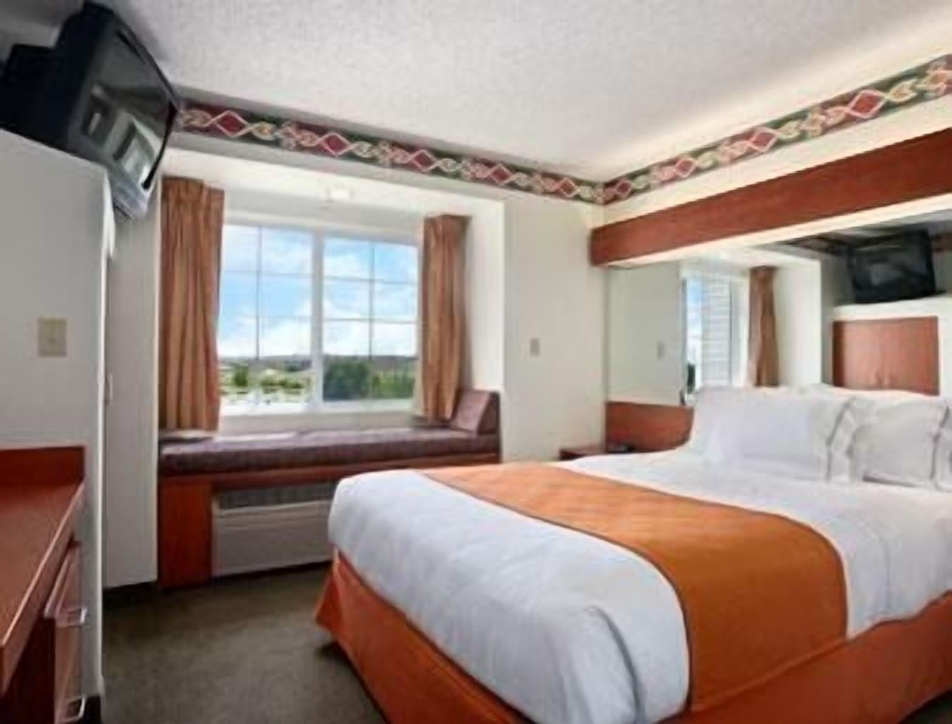 Microtel Inn And Suites Pueblo Rom bilde