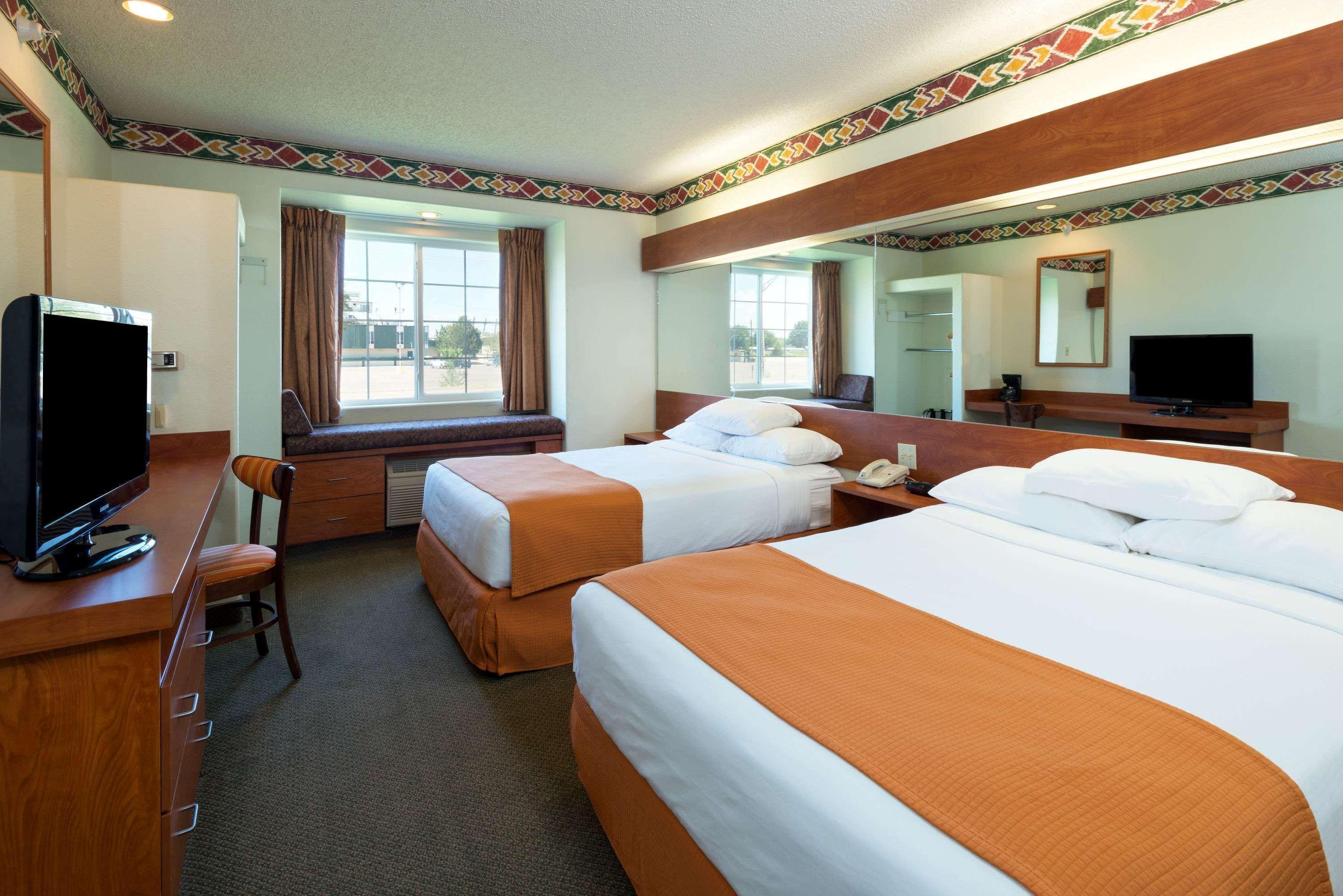 Microtel Inn And Suites Pueblo Eksteriør bilde
