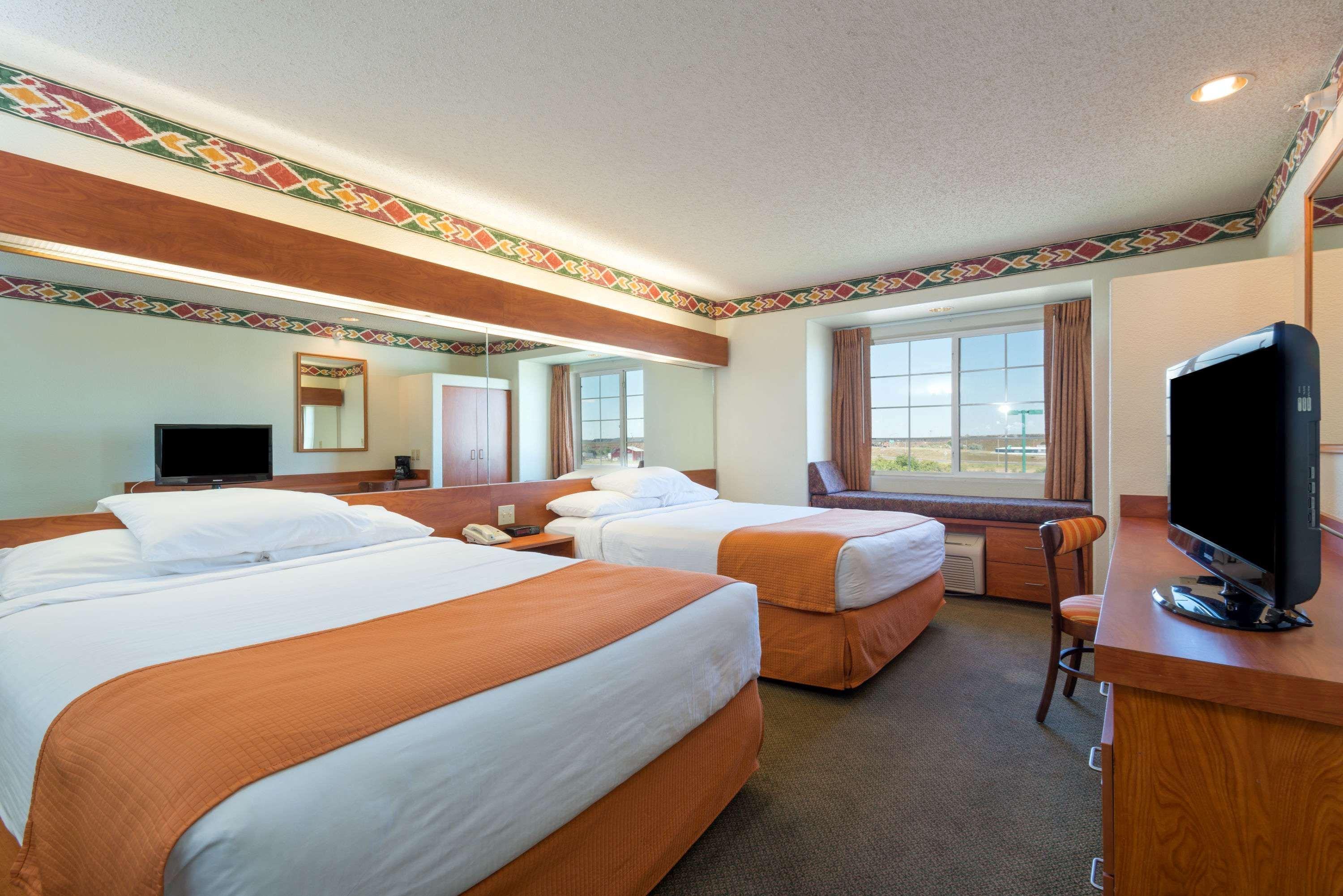 Microtel Inn And Suites Pueblo Eksteriør bilde